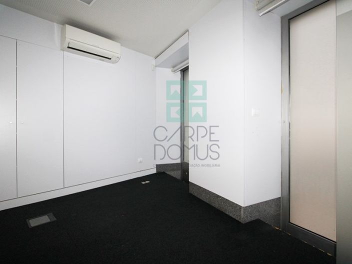 Image No.23-Commercial à vendre à Lisbon