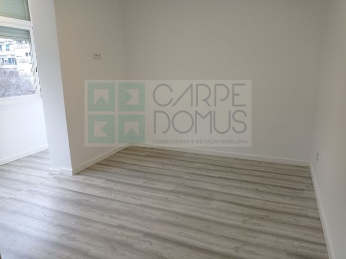 Image No.9-1 Bed Apartment for sale