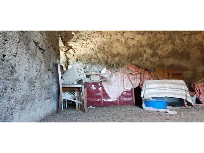 Image No.20-1 Bed House for sale