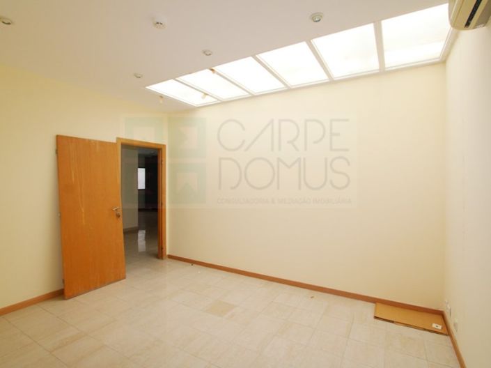 Image No.15-Commercial for sale