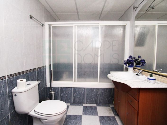 Image No.22-4 Bed House for sale