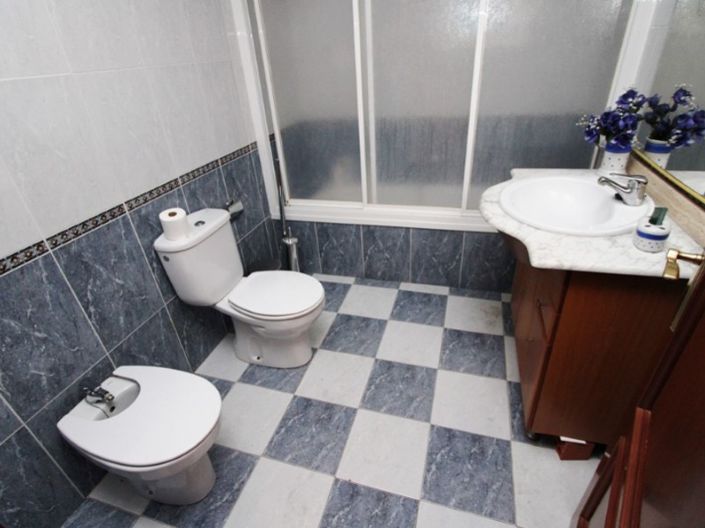 Image No.23-4 Bed House for sale