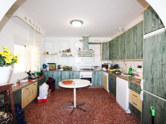 Image No.28-4 Bed House for sale