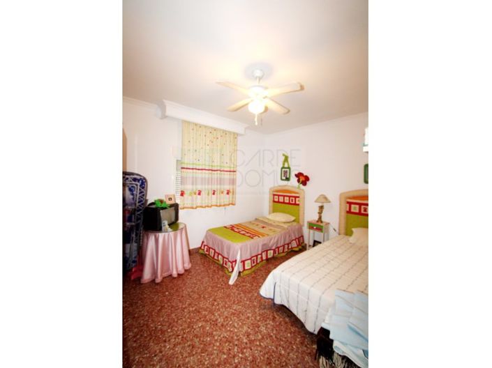 Image No.35-4 Bed House for sale