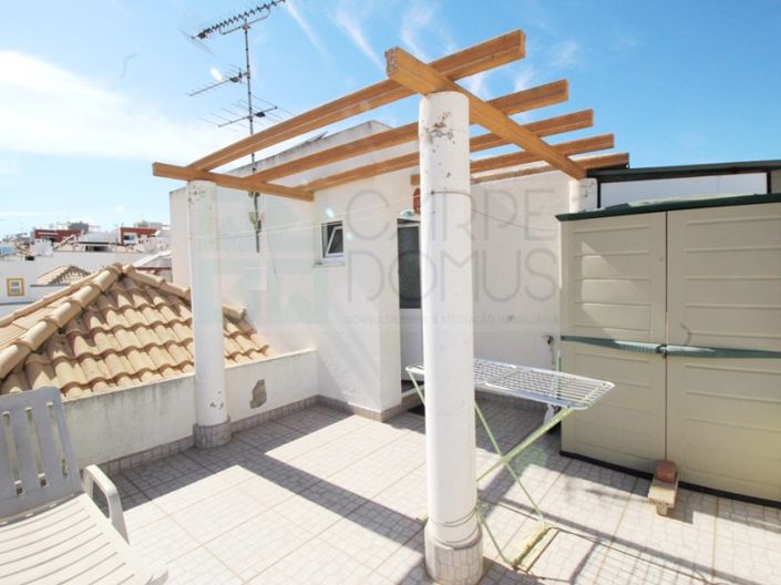 Image No.28-2 Bed House for sale