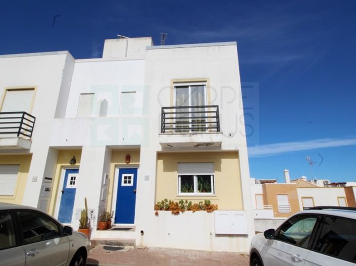 Image No.32-2 Bed House for sale