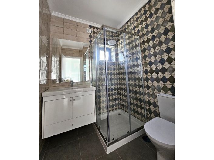 Image No.14-3 Bed House for sale