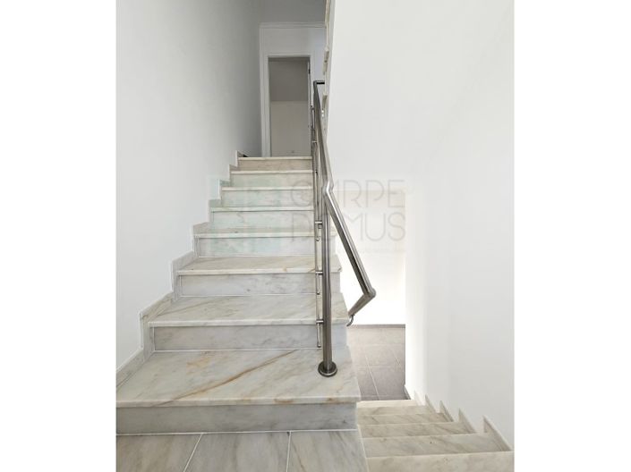 Image No.15-3 Bed House for sale