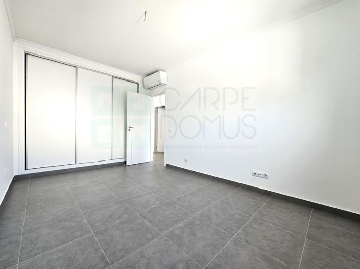 Image No.16-3 Bed House for sale