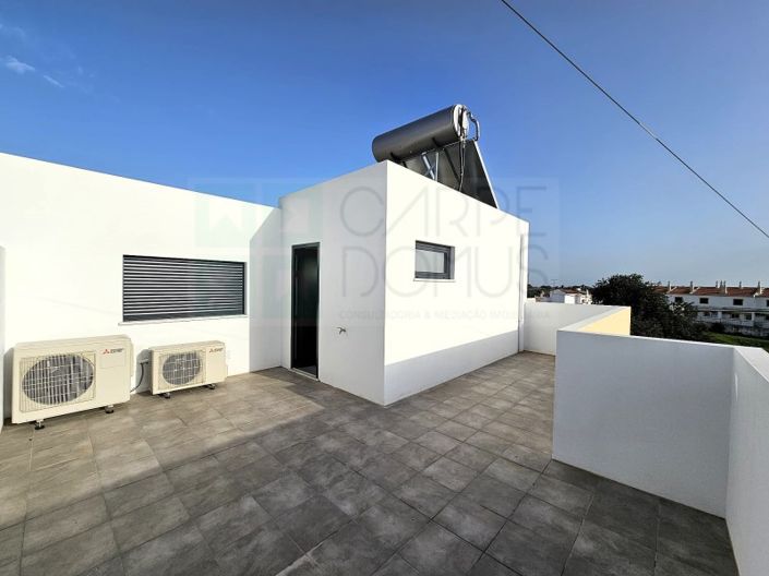 Image No.28-3 Bed House for sale