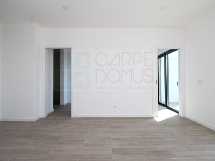 Image No.20-4 Bed House for sale