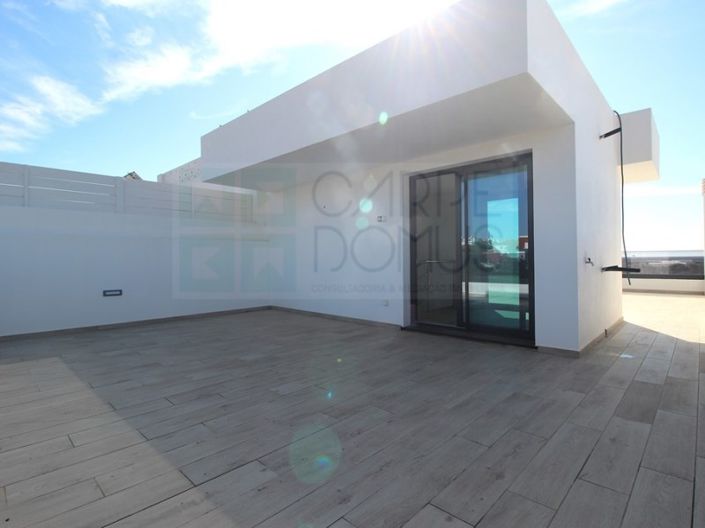 Image No.31-4 Bed House for sale