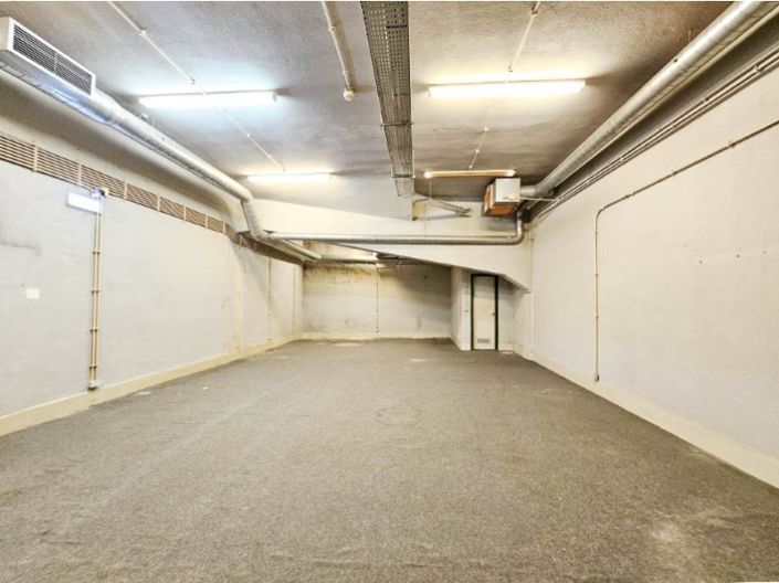 Image No.17-Commercial for sale