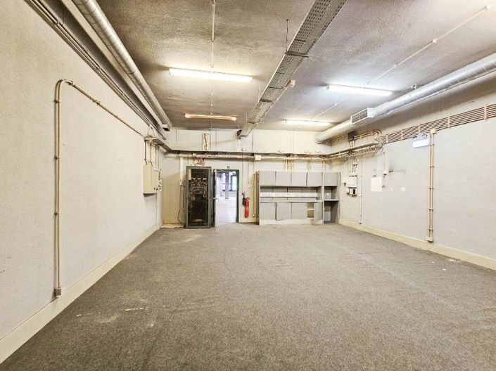 Image No.19-Commercial for sale