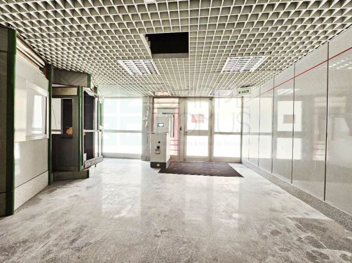 Image No.27-Commercial for sale