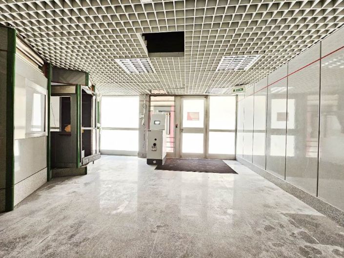 Image No.27-Commercial for sale