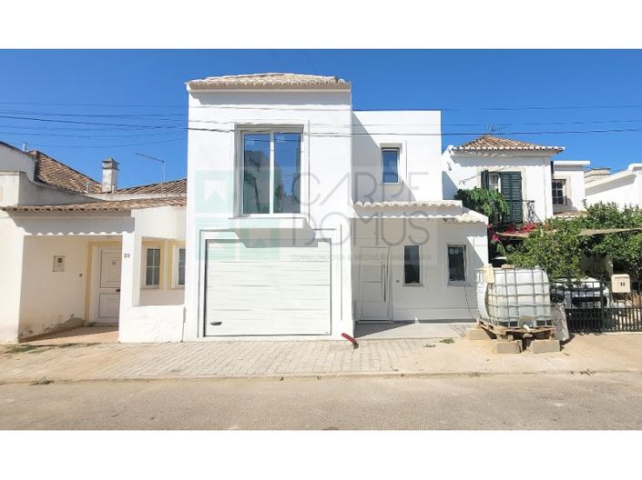 Image No.3-3 Bed House for sale