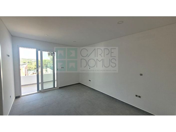 Image No.13-3 Bed House for sale