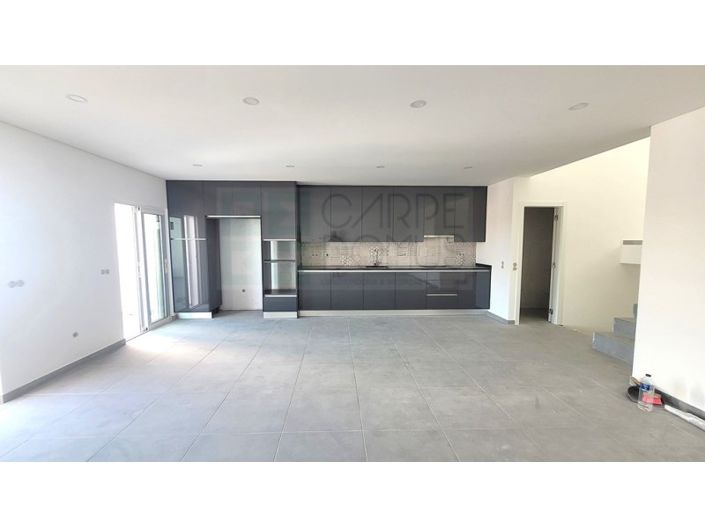 Image No.2-3 Bed House for sale