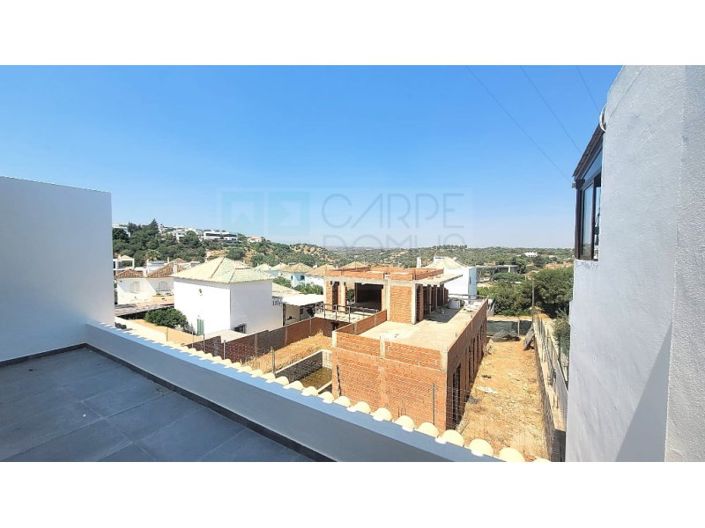 Image No.4-3 Bed House for sale