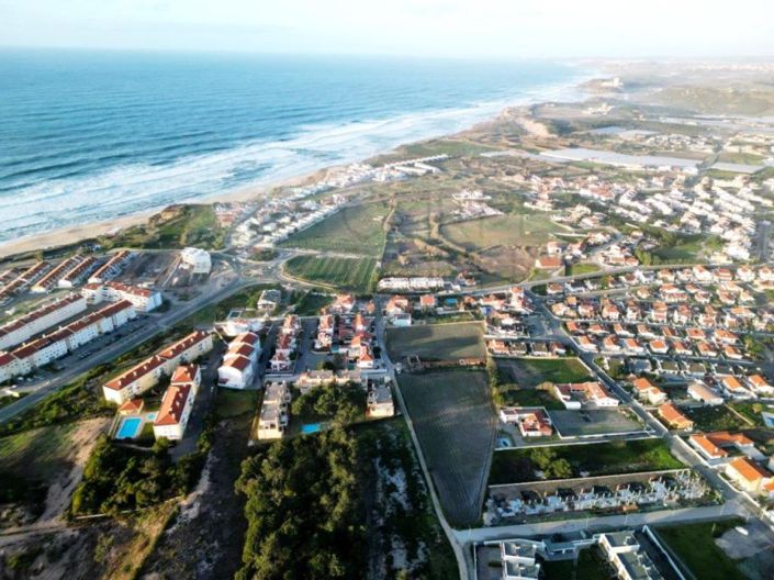 Image No.32-3 Bed House for sale