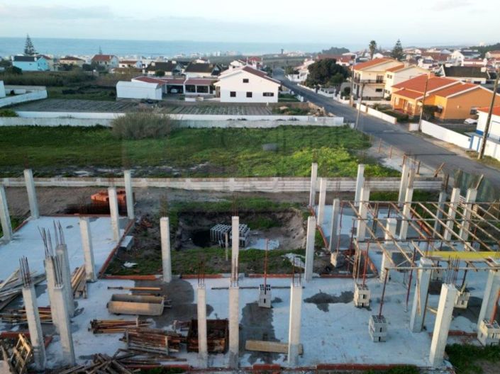 Image No.36-3 Bed House for sale