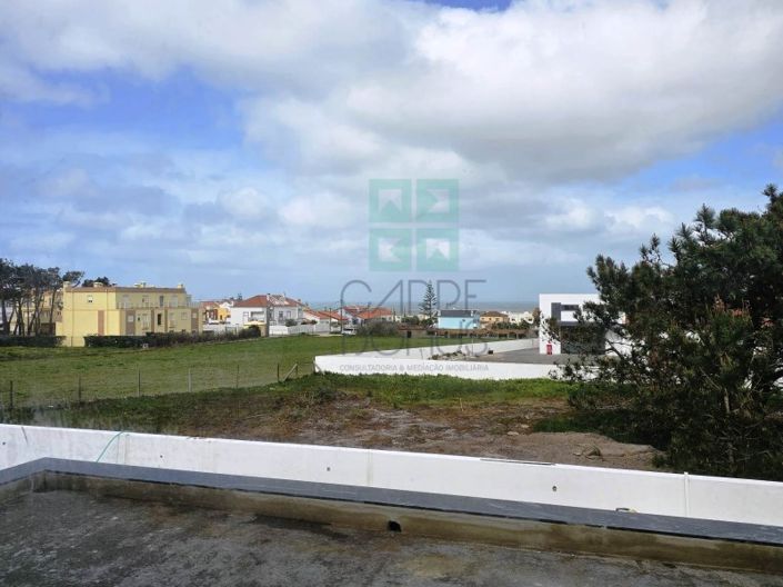 Image No.41-3 Bed House for sale
