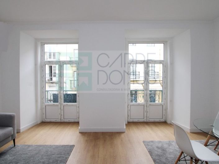 Image No.24-2 Bed Apartment for sale