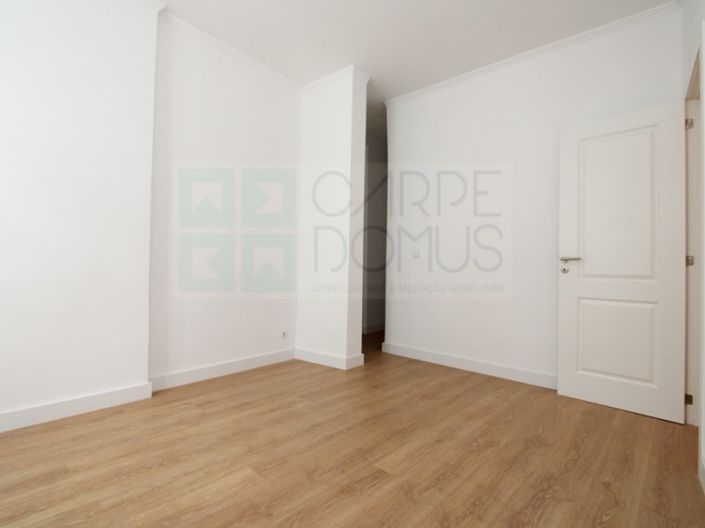 Image No.46-2 Bed Apartment for sale