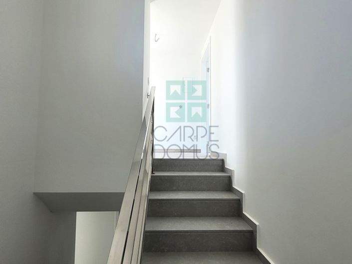 Image No.29-3 Bed House for sale