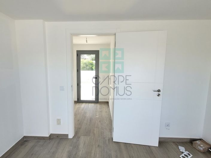 Image No.33-3 Bed House for sale
