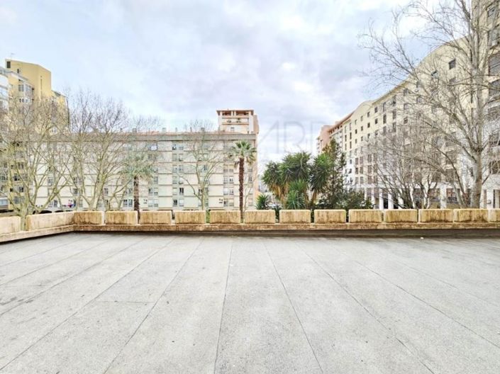 Image No.37-Commercial for sale