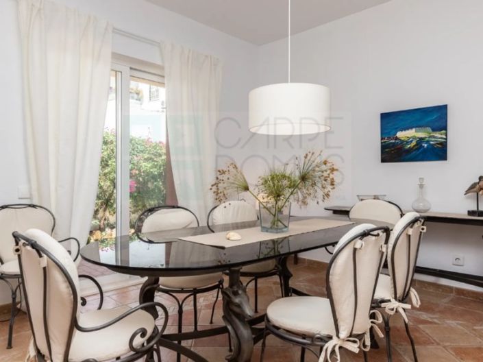 Image No.16-5 Bed House for sale