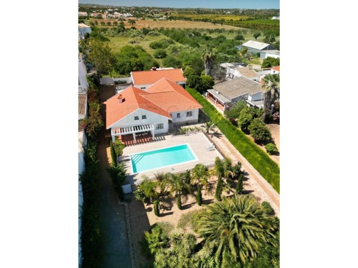 Image No.46-5 Bed House for sale