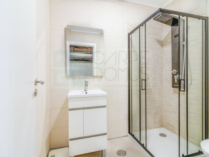 Image No.17-3 Bed House for sale