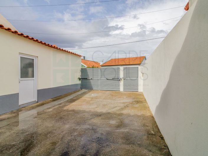 Image No.24-3 Bed House for sale