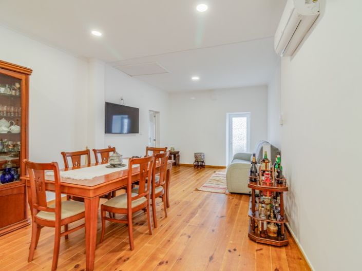 Image No.3-3 Bed House for sale