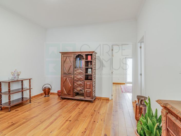 Image No.6-3 Bed House for sale