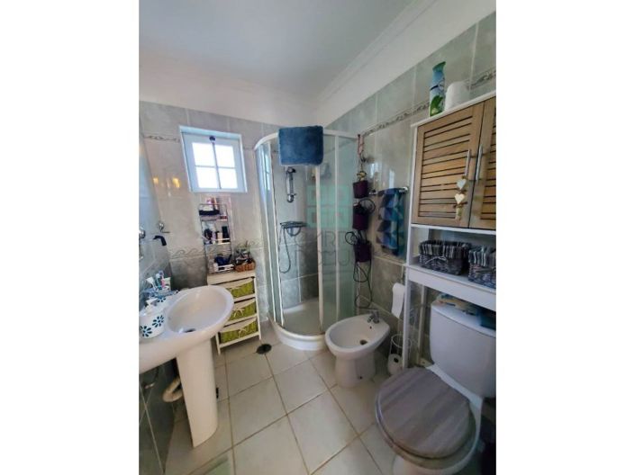 Image No.10-4 Bed House for sale
