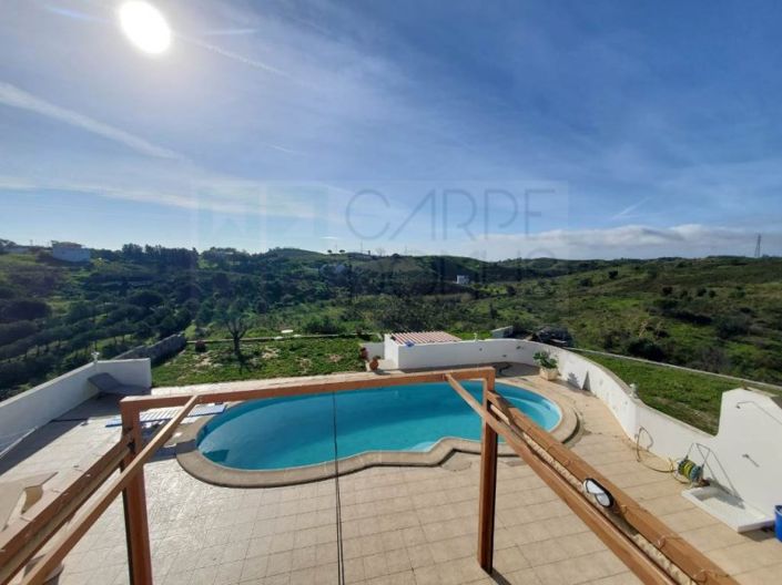 Image No.1-4 Bed House for sale
