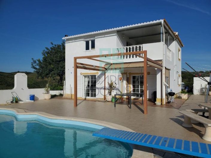 Image No.21-4 Bed House for sale