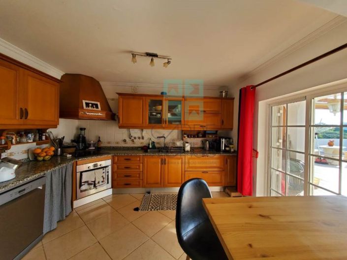 Image No.9-4 Bed House for sale