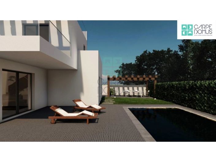 Image No.15-4 Bed House for sale