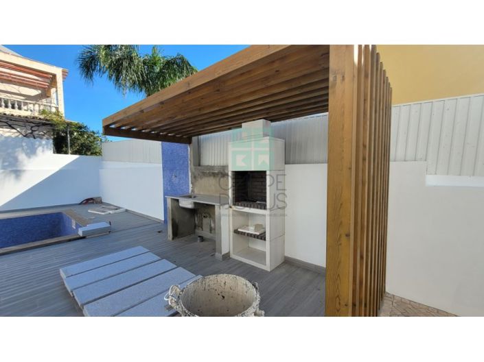 Image No.23-4 Bed House for sale