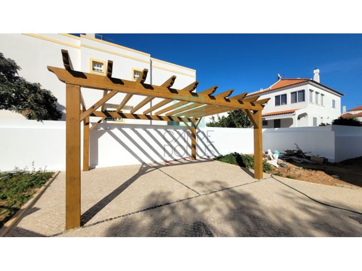 Image No.30-4 Bed House for sale