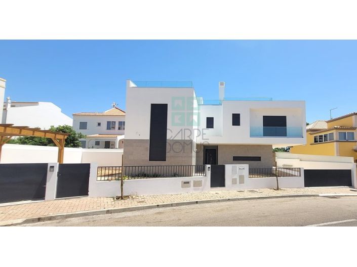 Image No.5-4 Bed House for sale