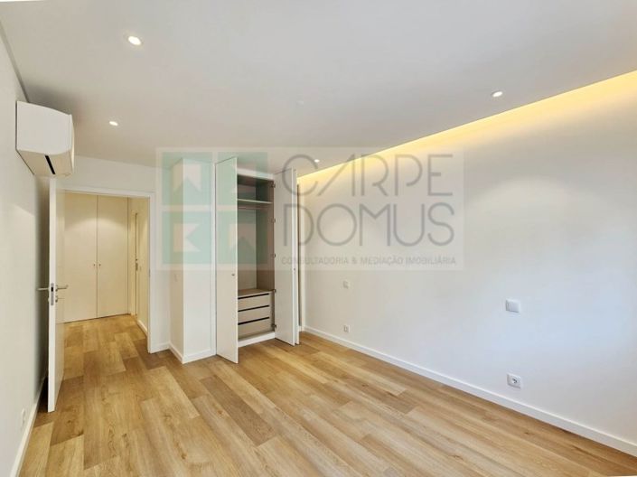 Image No.27-2 Bed Apartment for sale