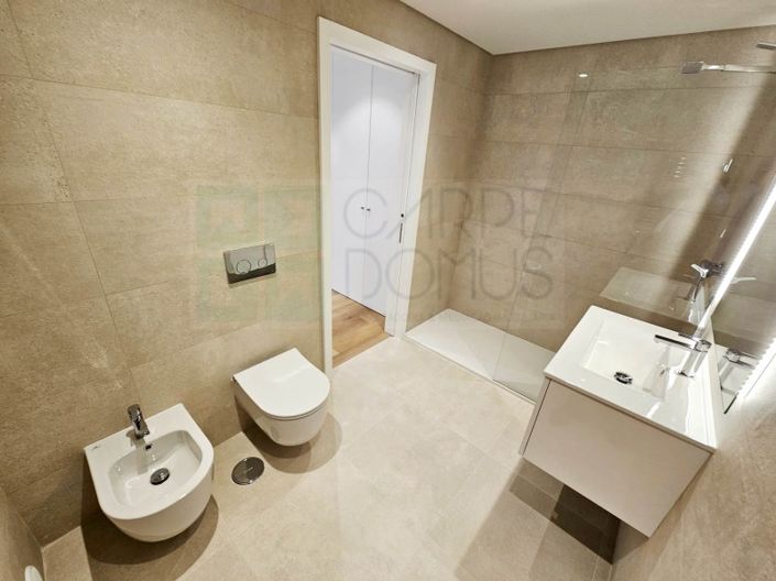 Image No.30-2 Bed Apartment for sale