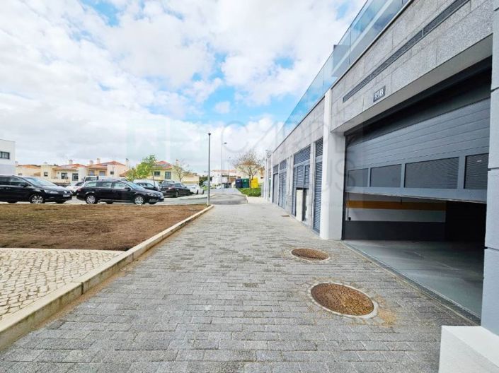 Image No.40-2 Bed Apartment for sale