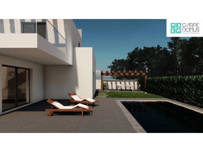 Image No.25-4 Bed House for sale